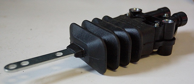 купить Кран уровня пола кабины (ан. "WABCO") под штуцер